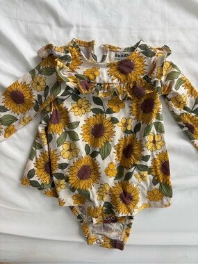 Bundles Baby Place Sunflower Ruffle Bodysuit - Yellow Green
